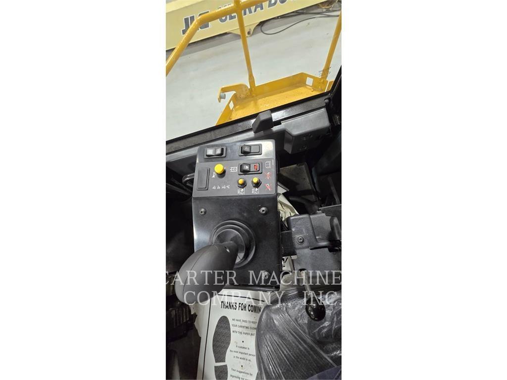 CAT 826H Jordkompaktorer