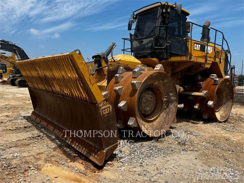 CAT 826K Jordkompaktorer
