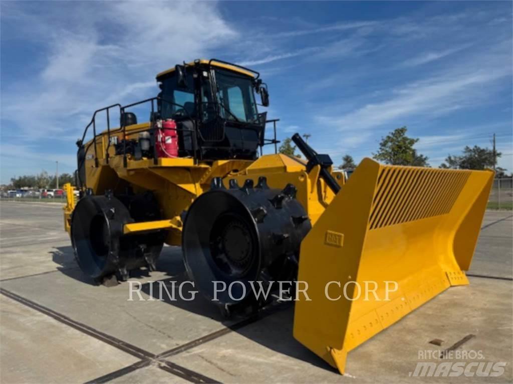 CAT 826K Jordkompaktorer