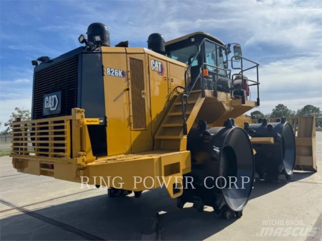 CAT 826K Jordkompaktorer