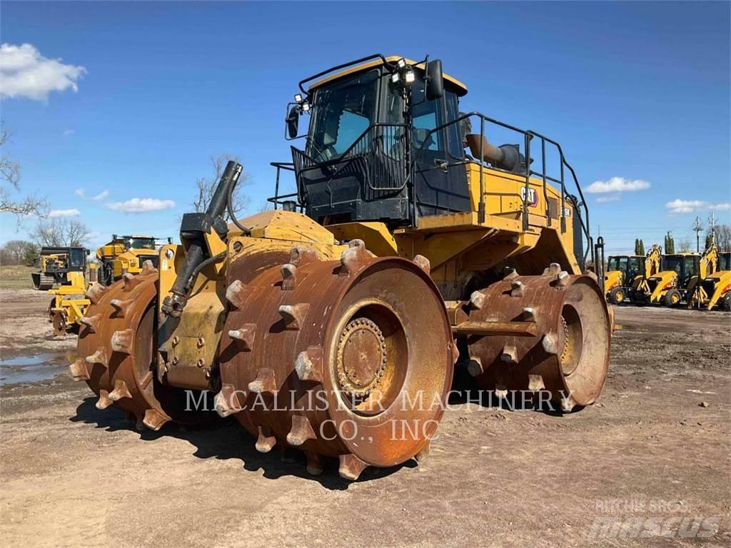 CAT 826K Jordkompaktorer