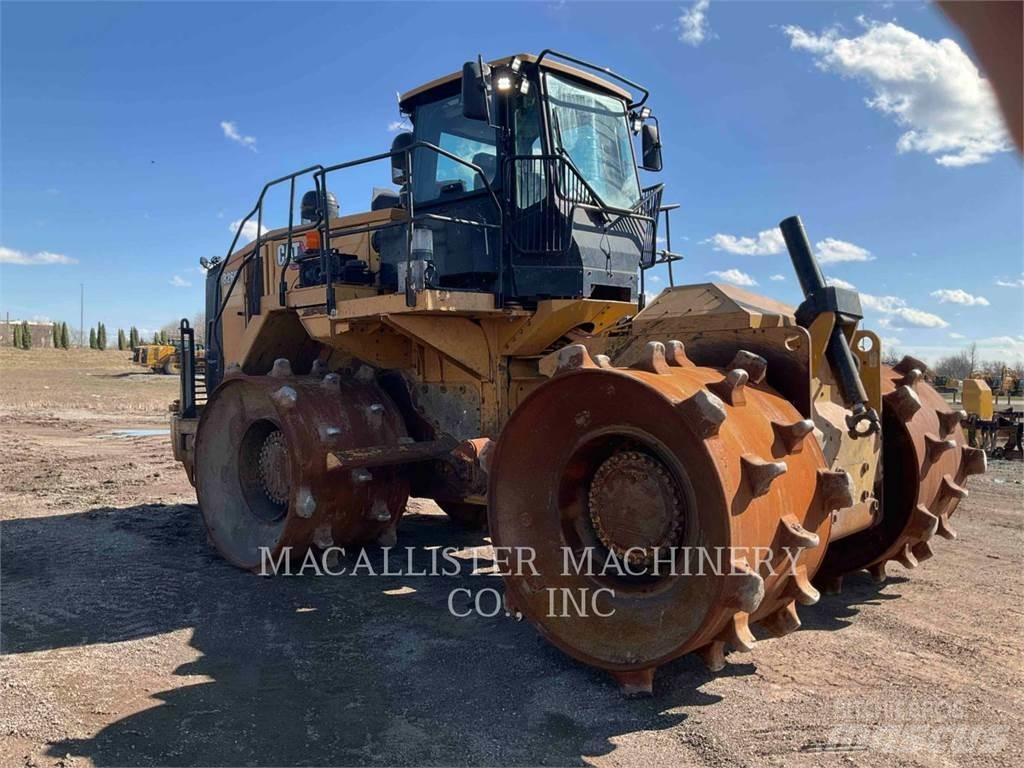 CAT 826K Jordkompaktorer