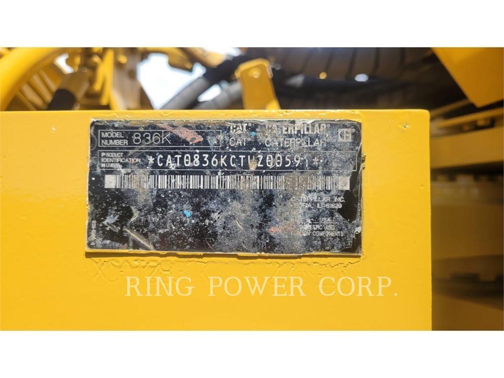 CAT 836K Jordkompaktorer