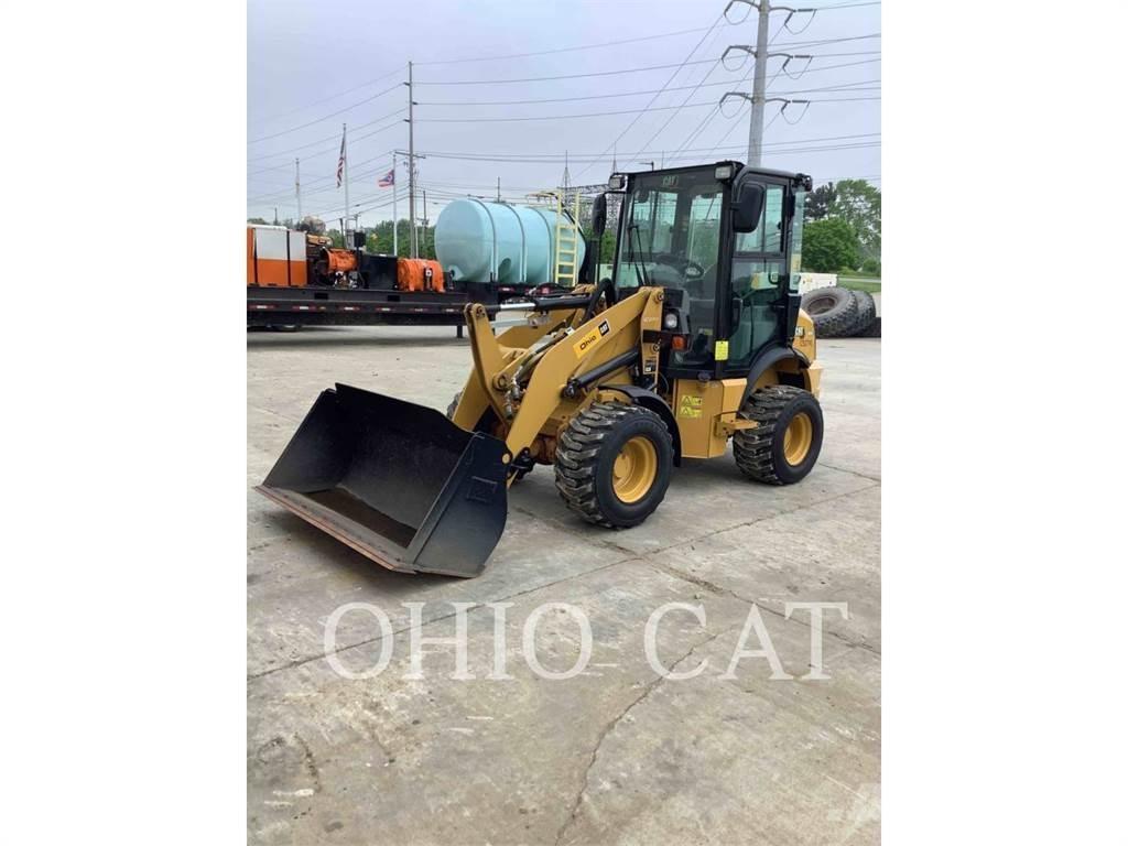 CAT 903D Minilastare