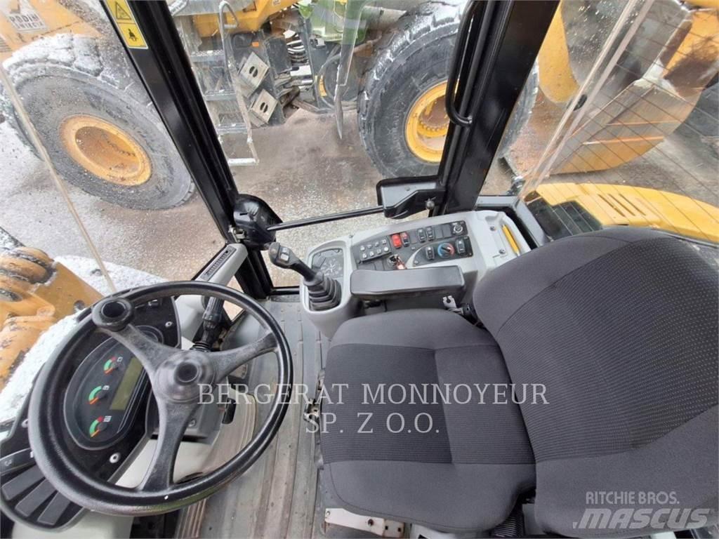 CAT 906M Hjullastare