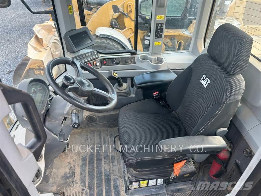 CAT 938M3V28QC Hjullastare