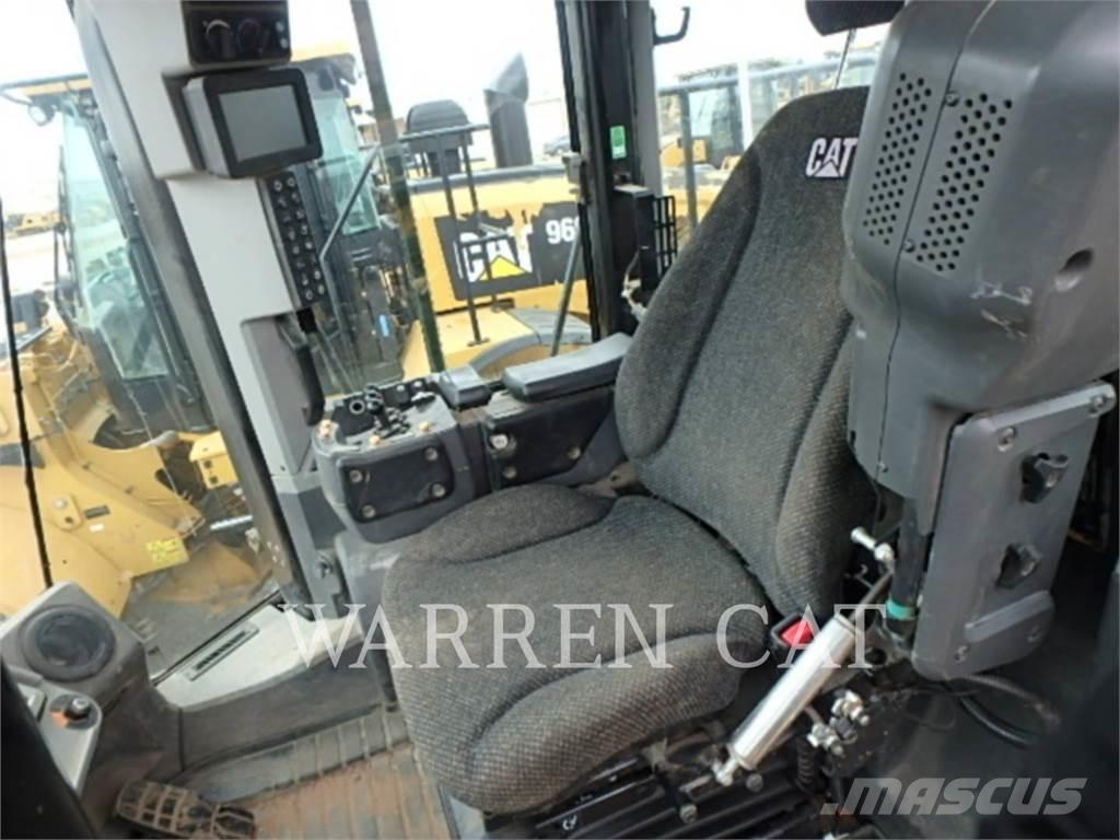 CAT 966M Hjullastare