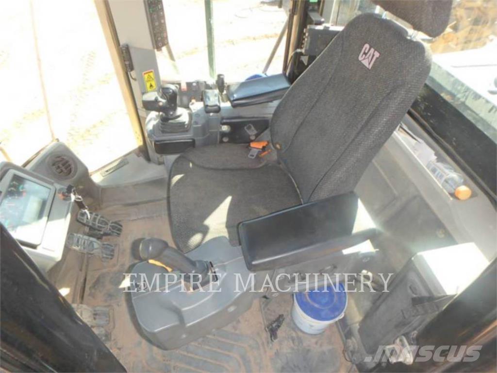 CAT 966M Hjullastare