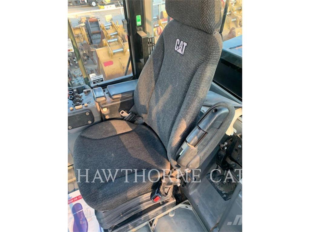 CAT 966M Hjullastare