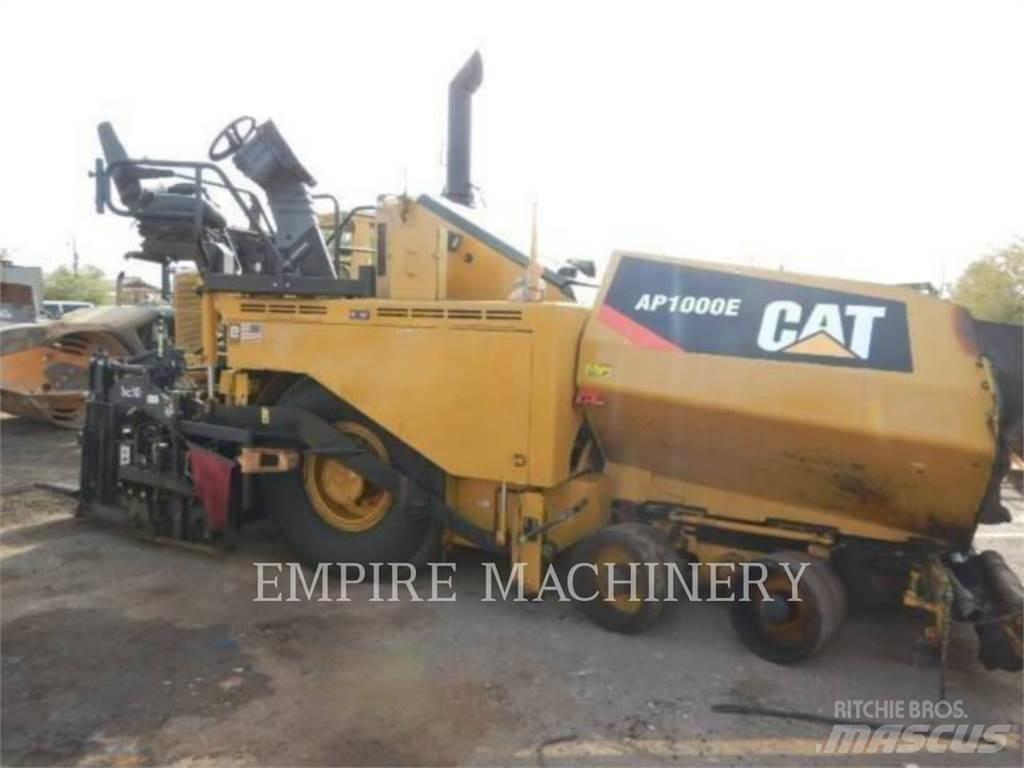 CAT AP1000E Asfaltsläggningsmaskiner