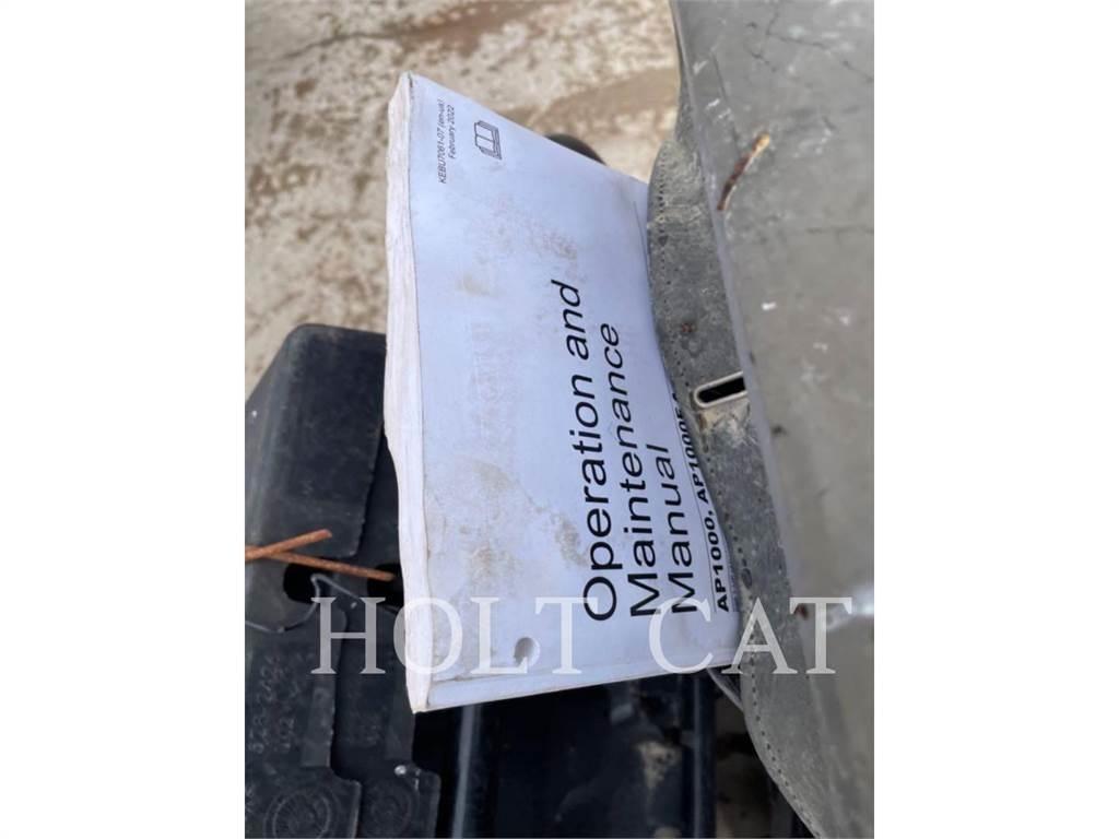 CAT AP1000F Envalsvältar