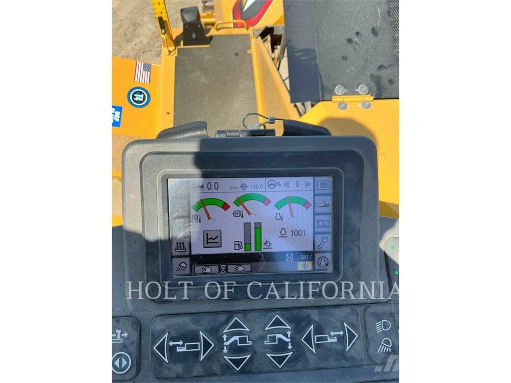 CAT AP1055 Asfaltsläggningsmaskiner