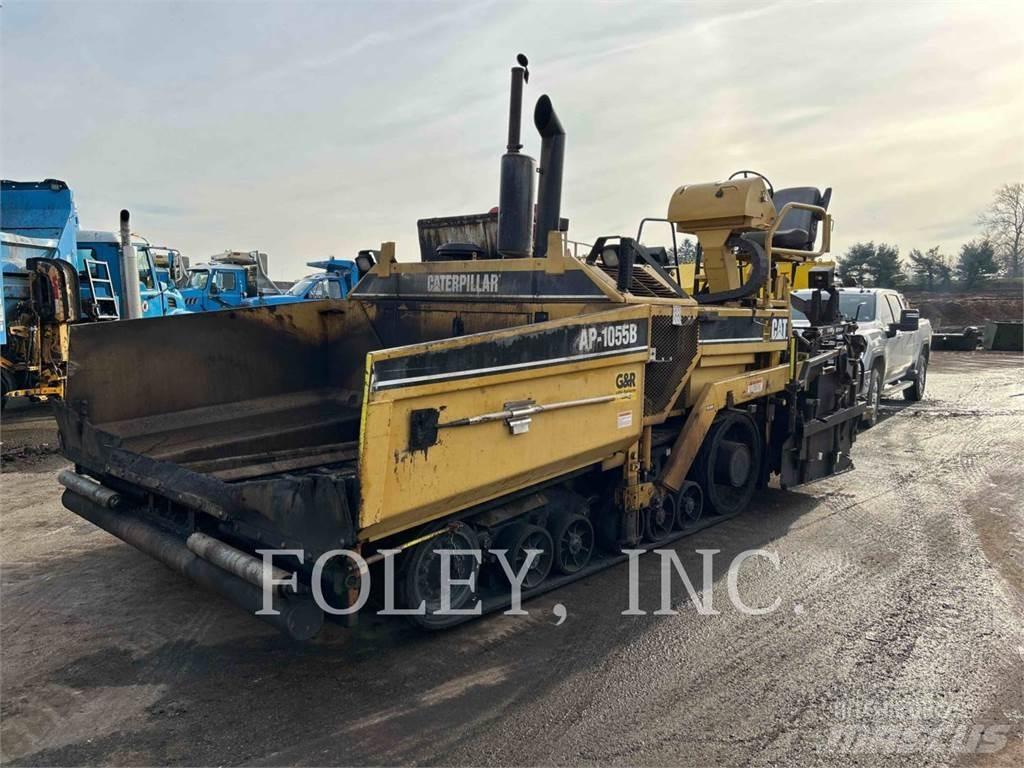 CAT AP1055B Asfaltsläggningsmaskiner