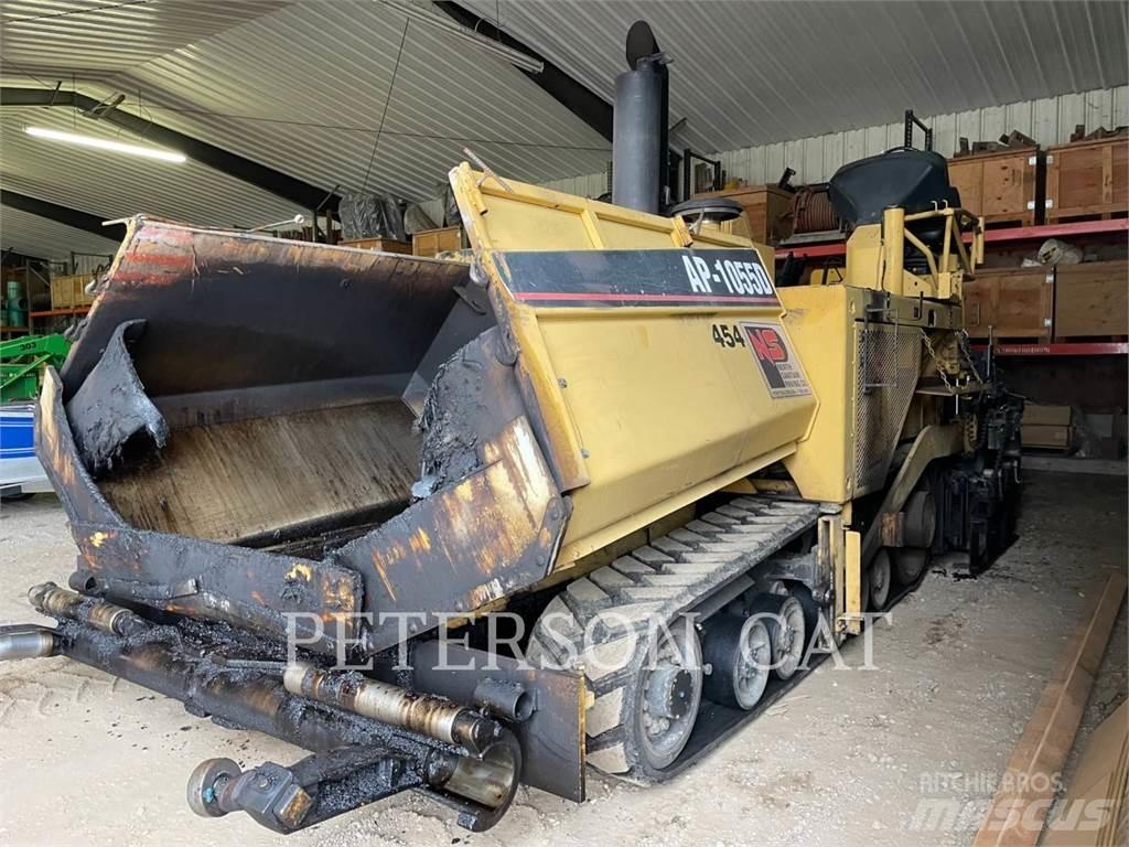 CAT AP1055D Asfaltsläggningsmaskiner
