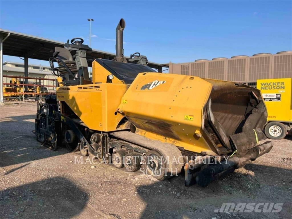 CAT AP1055F Asfaltsläggningsmaskiner