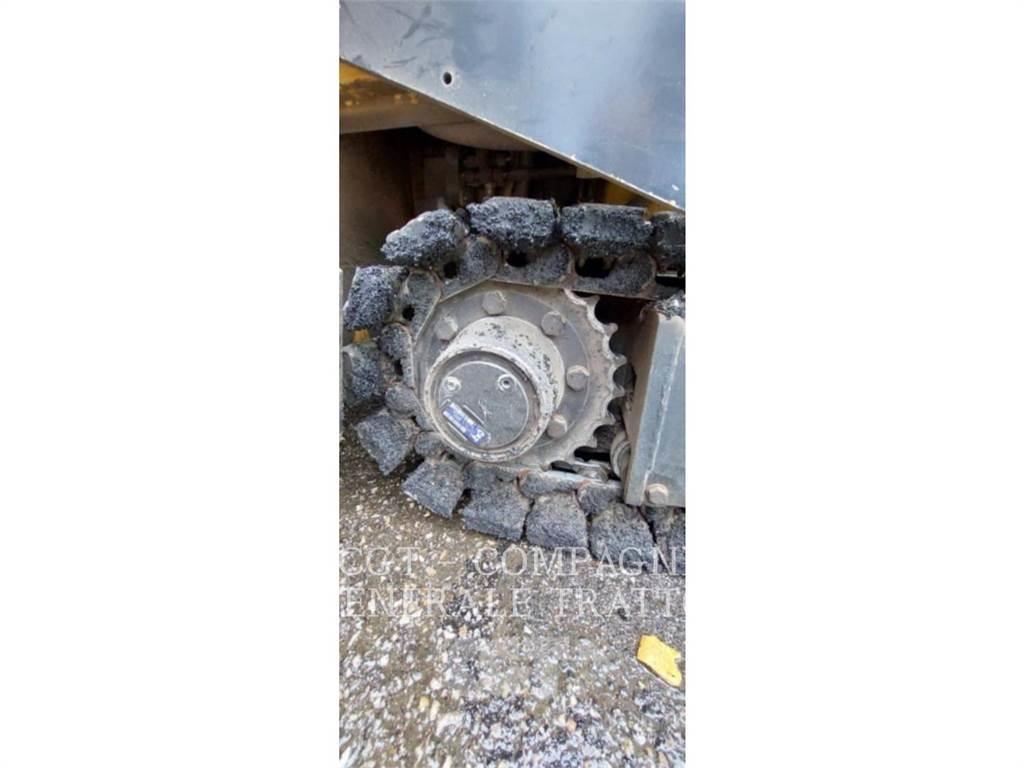 CAT AP255E Asfaltsläggningsmaskiner