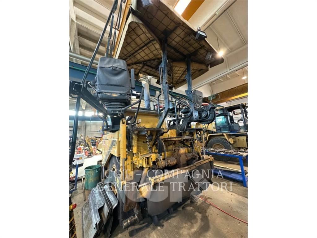 CAT AP600D Asfaltsläggningsmaskiner