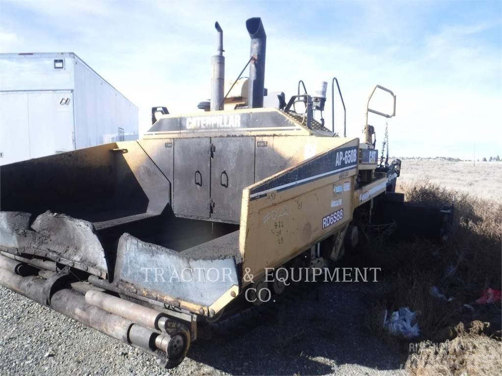 CAT AP650B Asfaltsläggningsmaskiner