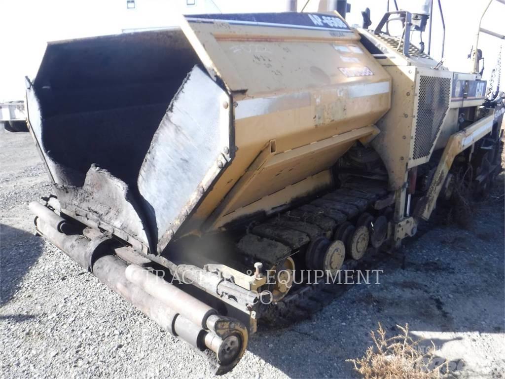 CAT AP650B Asfaltsläggningsmaskiner