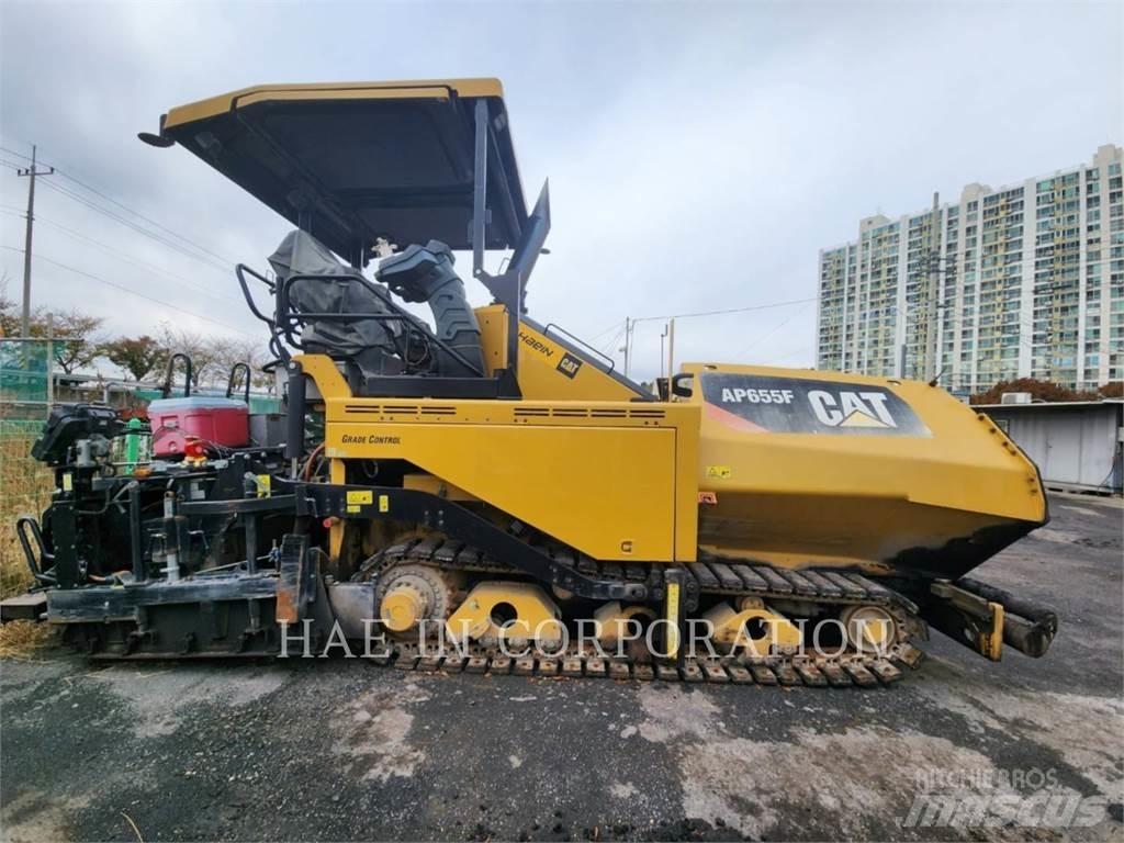 CAT AP655F Asfaltsläggningsmaskiner