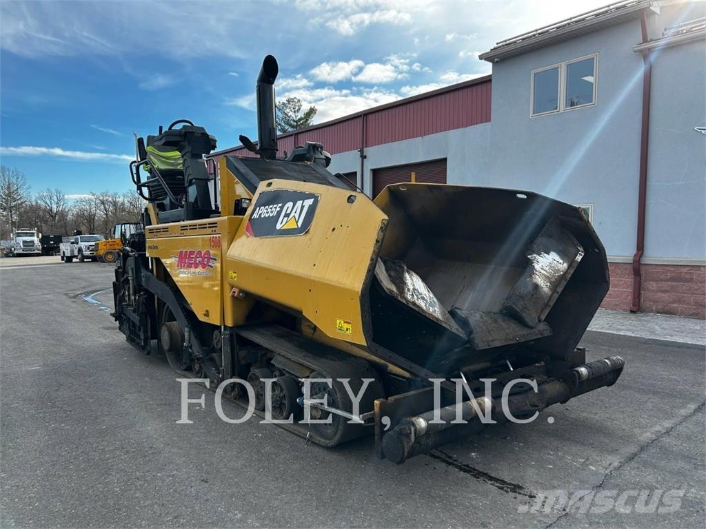 CAT AP655F Asfaltsläggningsmaskiner
