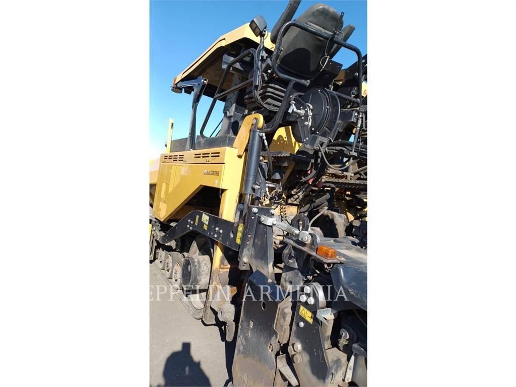 CAT AP655FLRC Asfaltsläggningsmaskiner