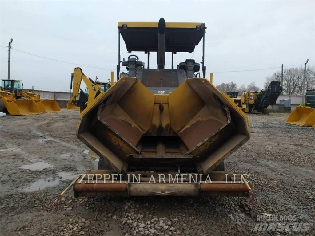 CAT AP655FLRC Asfaltsläggningsmaskiner