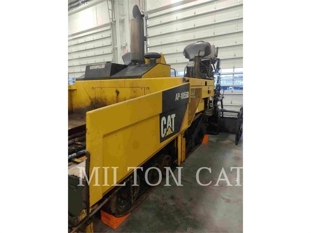 CAT BG-2455D Asfaltsläggningsmaskiner