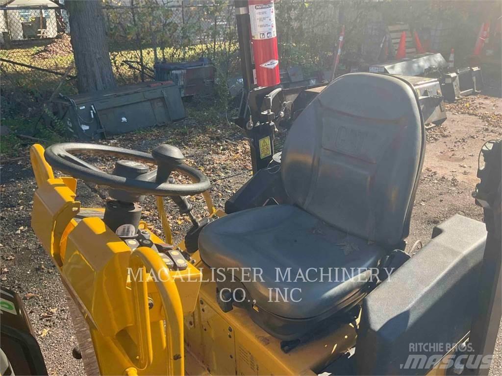 CAT CB1.8 Tvåvalsvältar
