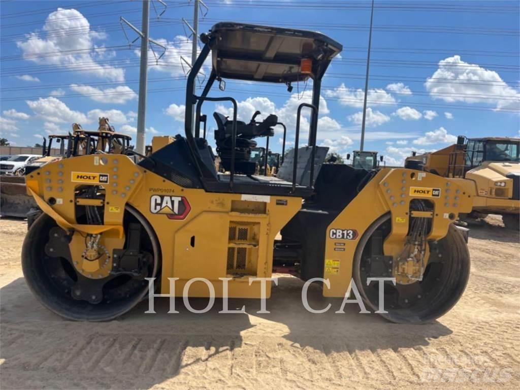 CAT CB13 Schaktvagnar