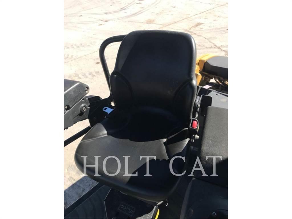 CAT CB13 Envalsvältar
