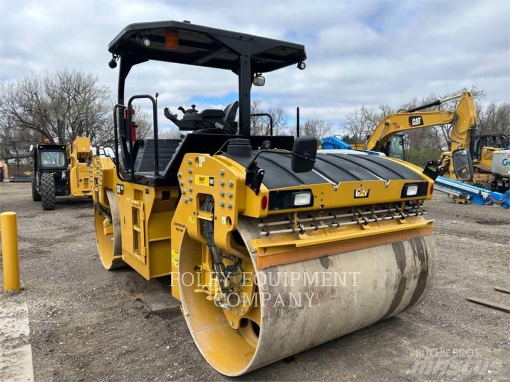 CAT CB15-01 Jordkompaktorer
