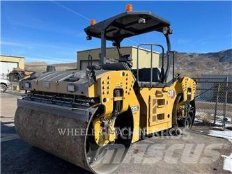 CAT CB15 CW VV Tvåvalsvältar