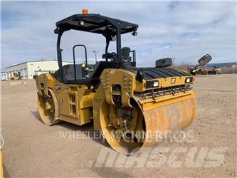 CAT CB15 VV Tvåvalsvältar