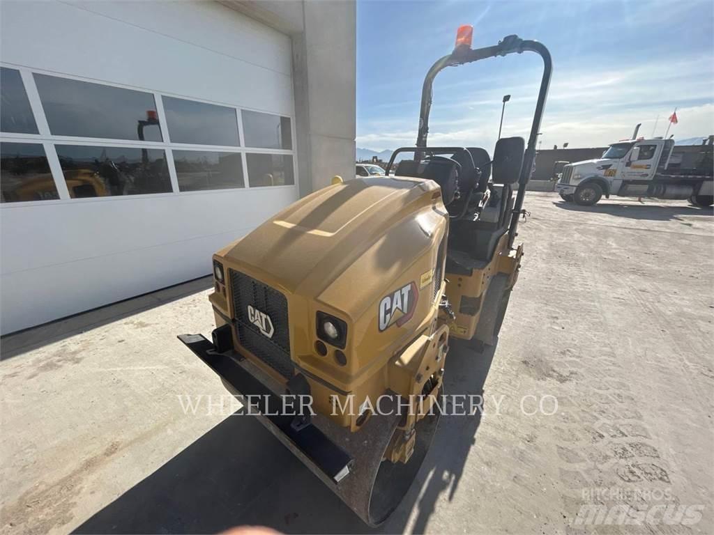 CAT CB2.7 Tvåvalsvältar