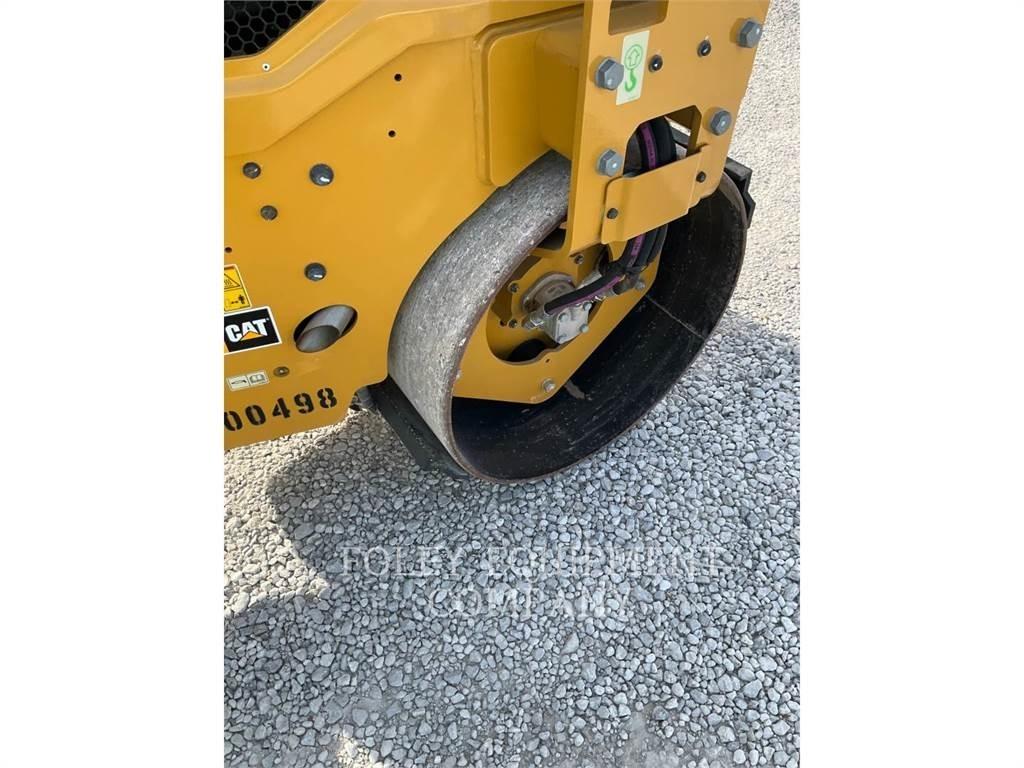 CAT CB2.7-03 Jordkompaktorer