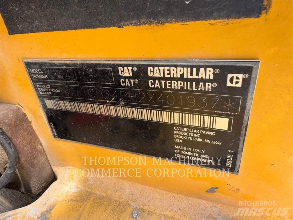 CAT CB24B Tvåvalsvältar