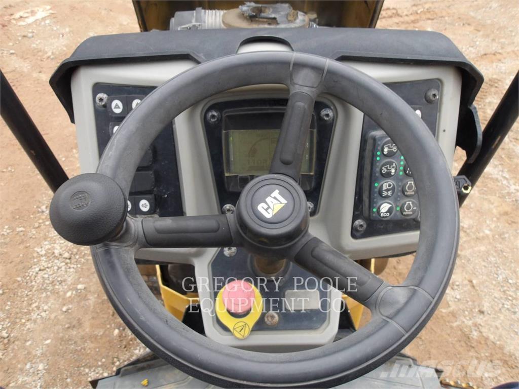 CAT CB24B Tvåvalsvältar