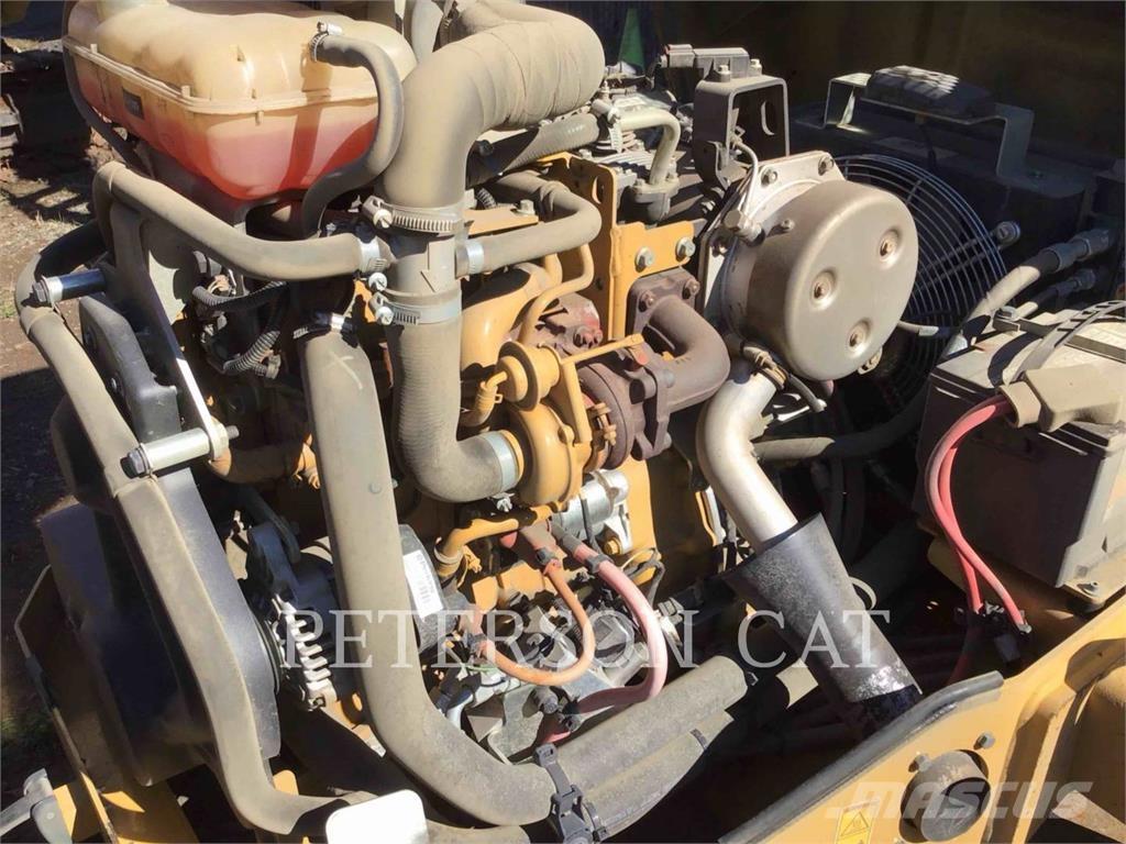 CAT CB24B Tvåvalsvältar