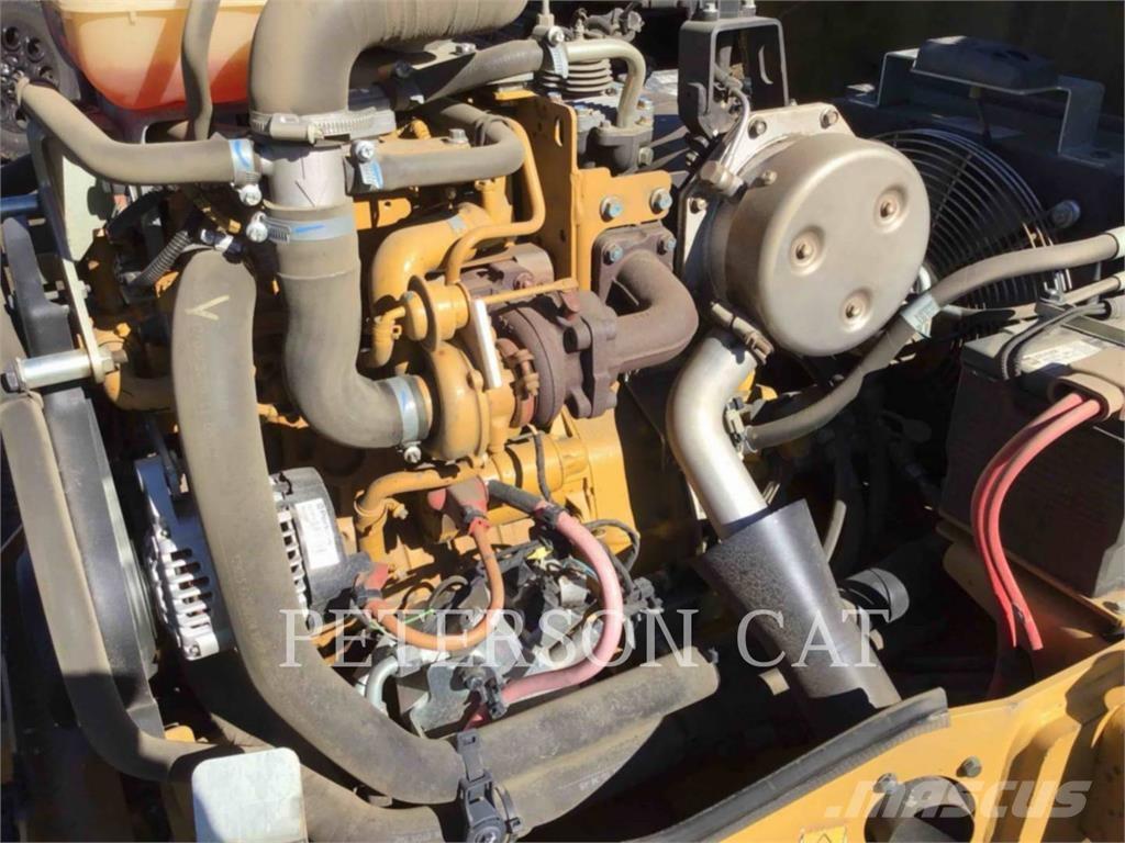 CAT CB24B Tvåvalsvältar