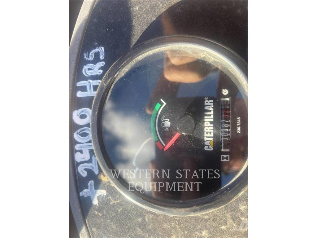 CAT CB34 Tvåvalsvältar