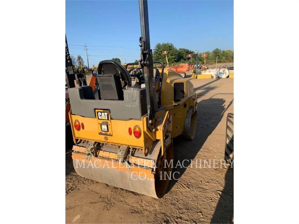 CAT CB34B Tvåvalsvältar
