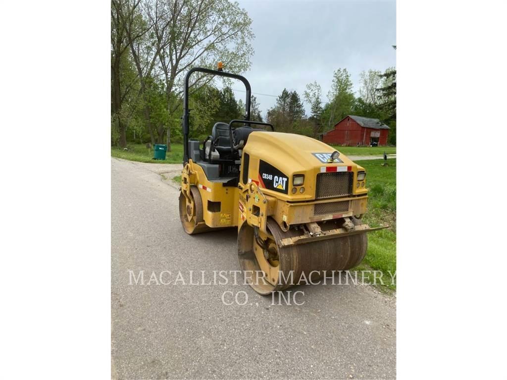 CAT CB34B Tvåvalsvältar