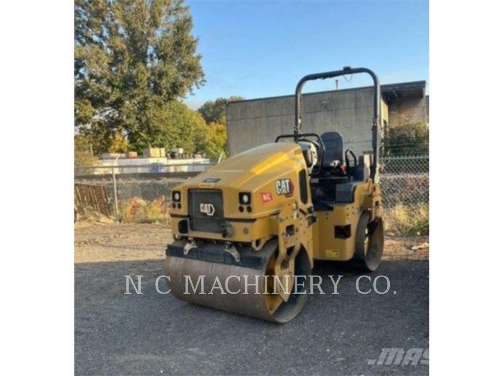 CAT CB4.0 Asfaltsläggningsmaskiner