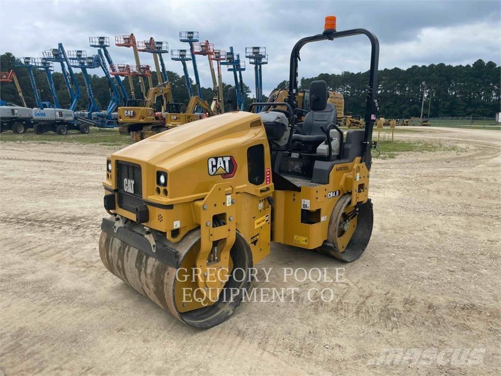 CAT CB4.003 Tvåvalsvältar