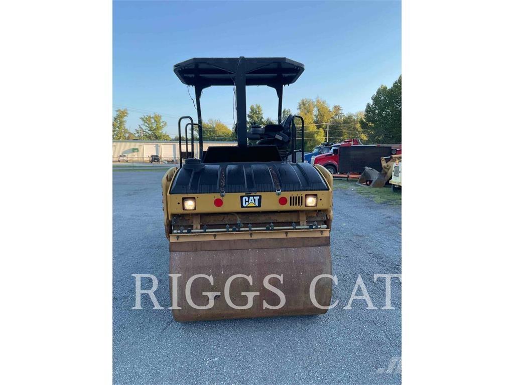 CAT CB44B Tvåvalsvältar