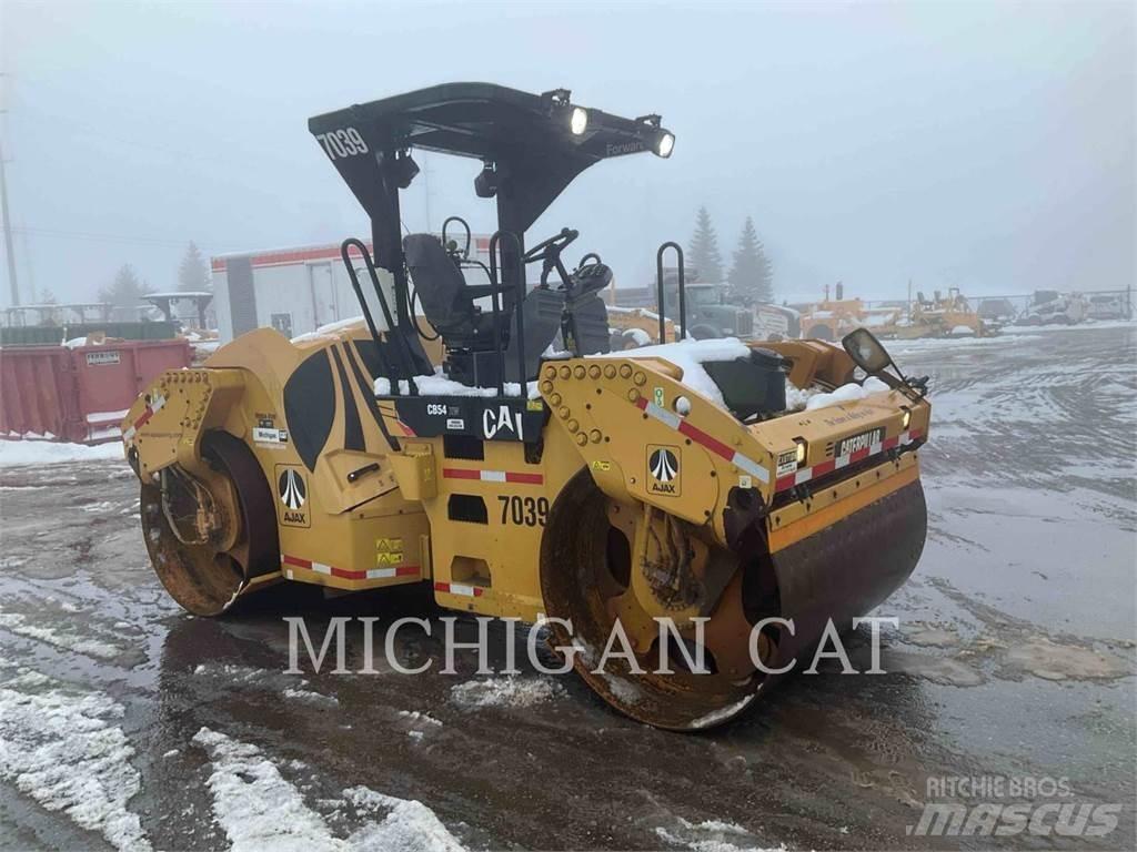 CAT CB54 XW Tvåvalsvältar