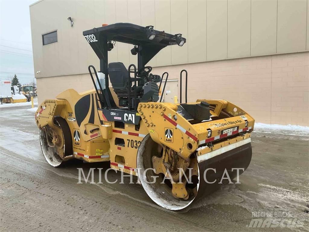 CAT CB54 XW Tvåvalsvältar
