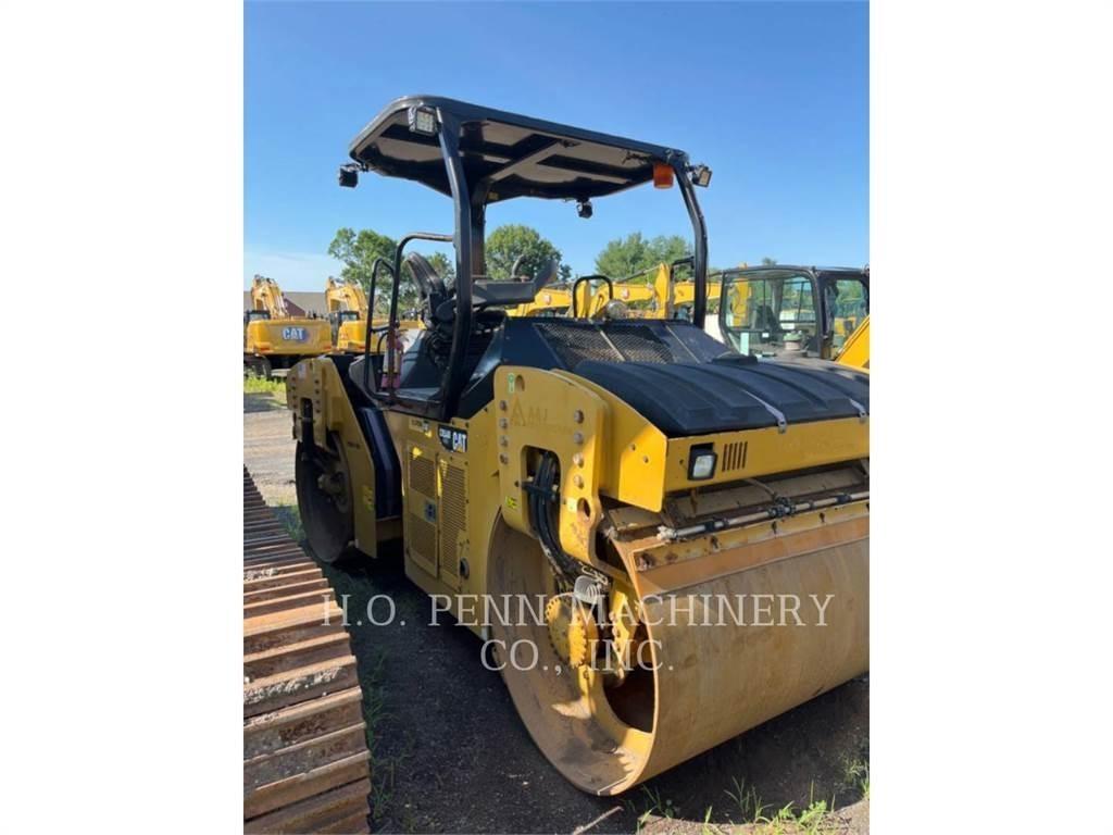 CAT CB54B Tvåvalsvältar