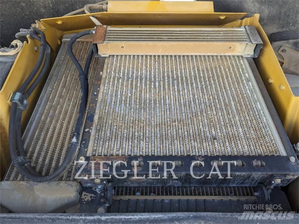 CAT CB64 Jordkompaktorer